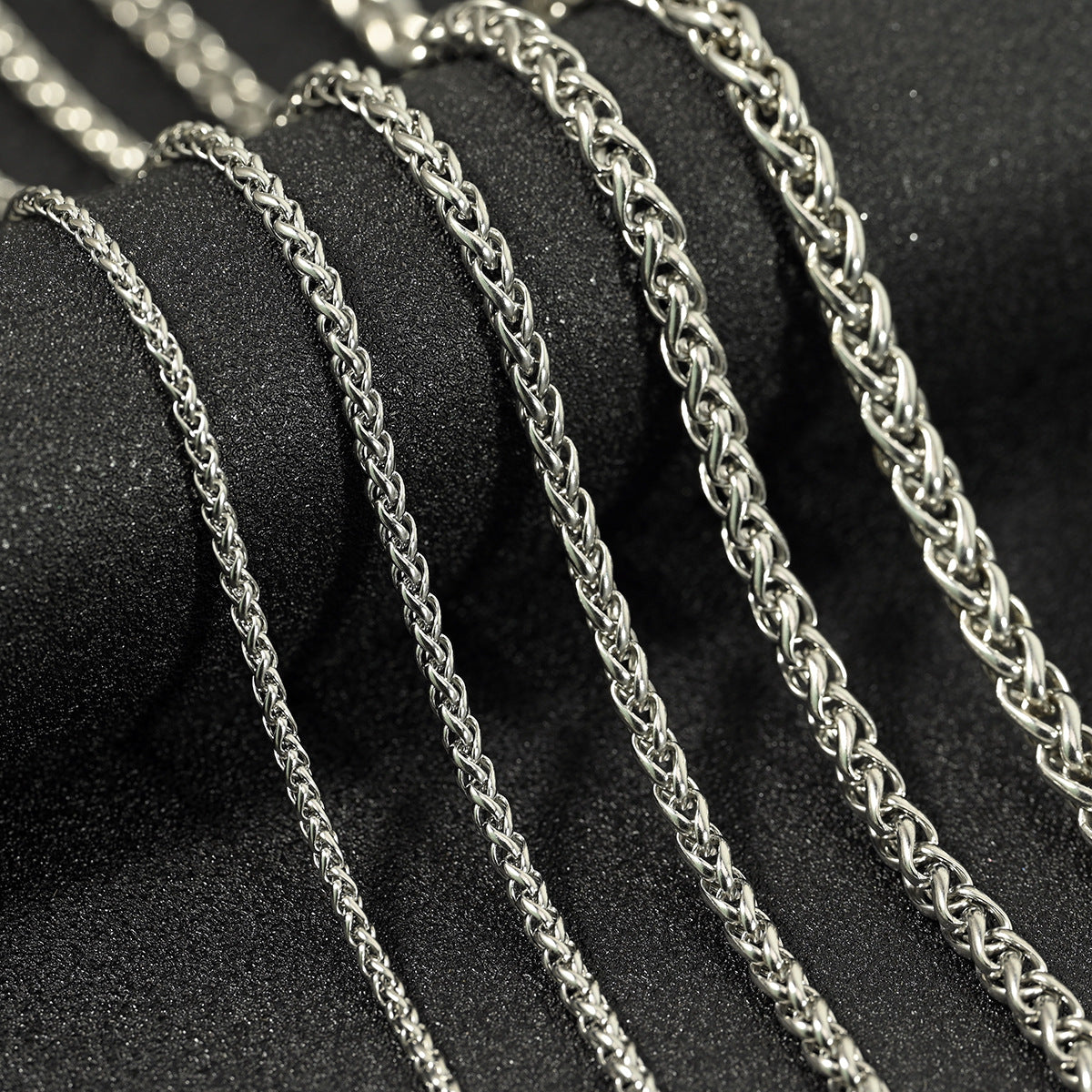 Stainless Steel Necklace Keel Chain Cross-Border Men's Sweater Chain Versatile Flower Basket Chain Titanium Steel Necklace Jewelry Accessories