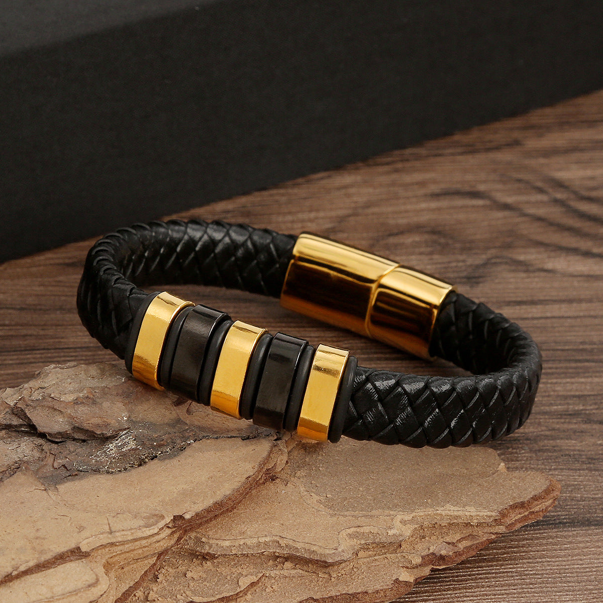 Cross-border new original design trend men's bracelet leather hand-woven stainless steel magnet buckle jewelry wholesale
