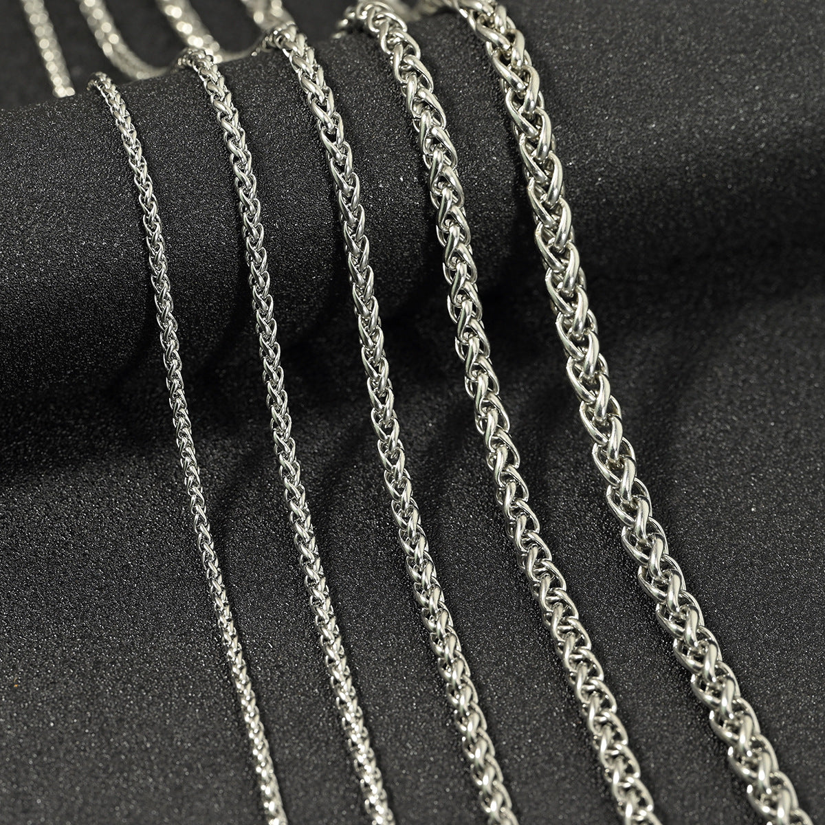 Stainless Steel Necklace Keel Chain Cross-Border Men's Sweater Chain Versatile Flower Basket Chain Titanium Steel Necklace Jewelry Accessories