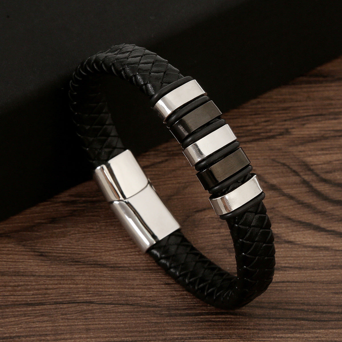 Cross-border new original design trend men's bracelet leather hand-woven stainless steel magnet buckle jewelry wholesale